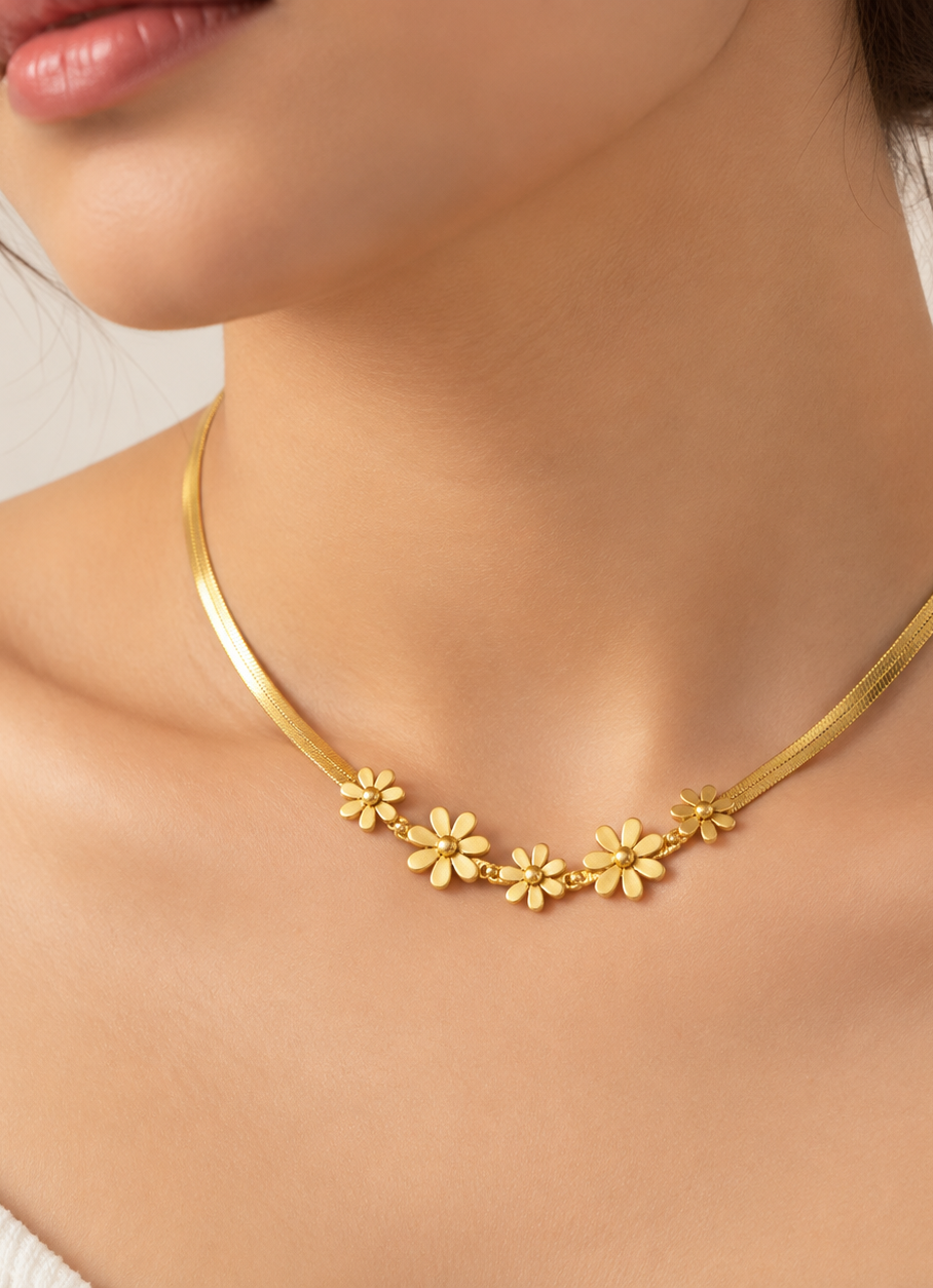 Dainty Gold Floral Necklace