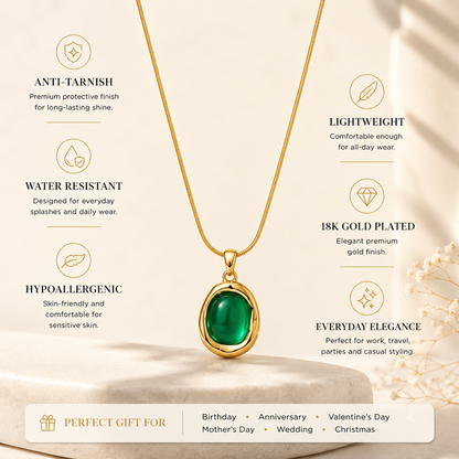 Green Cabochon Pendant Necklace