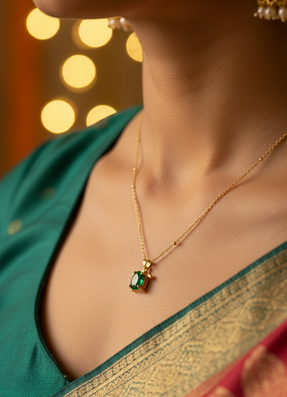 Green Turtle Pendant Necklace